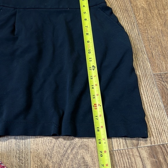 Theory black front pockets zipper back closure skirt - Picture 6 of 8